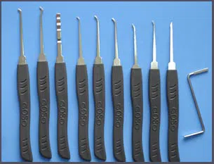 Seattle Lock & Door  Seattle, WA 206-317-8082 - 11-car-lock-pick